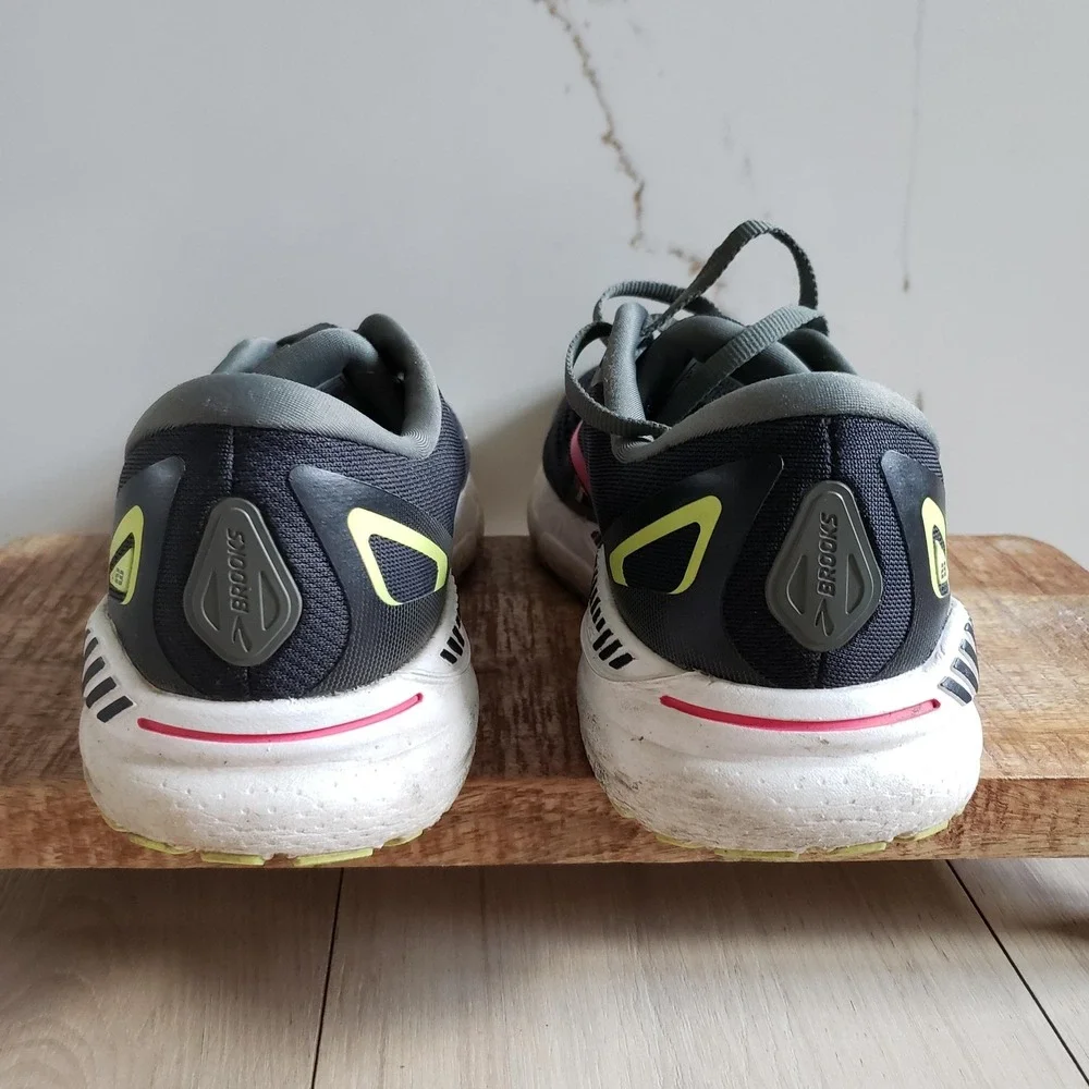 Brooks Running Shoes Womens 9.5 Pink Black Glycerin GTS 21 Adrenaline GTS 23 Lot